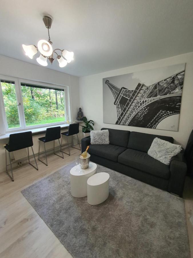 Close To The Metro And The Beach!!! With A View Of The Scandinavian Forest ستوكهولم المظهر الخارجي الصورة